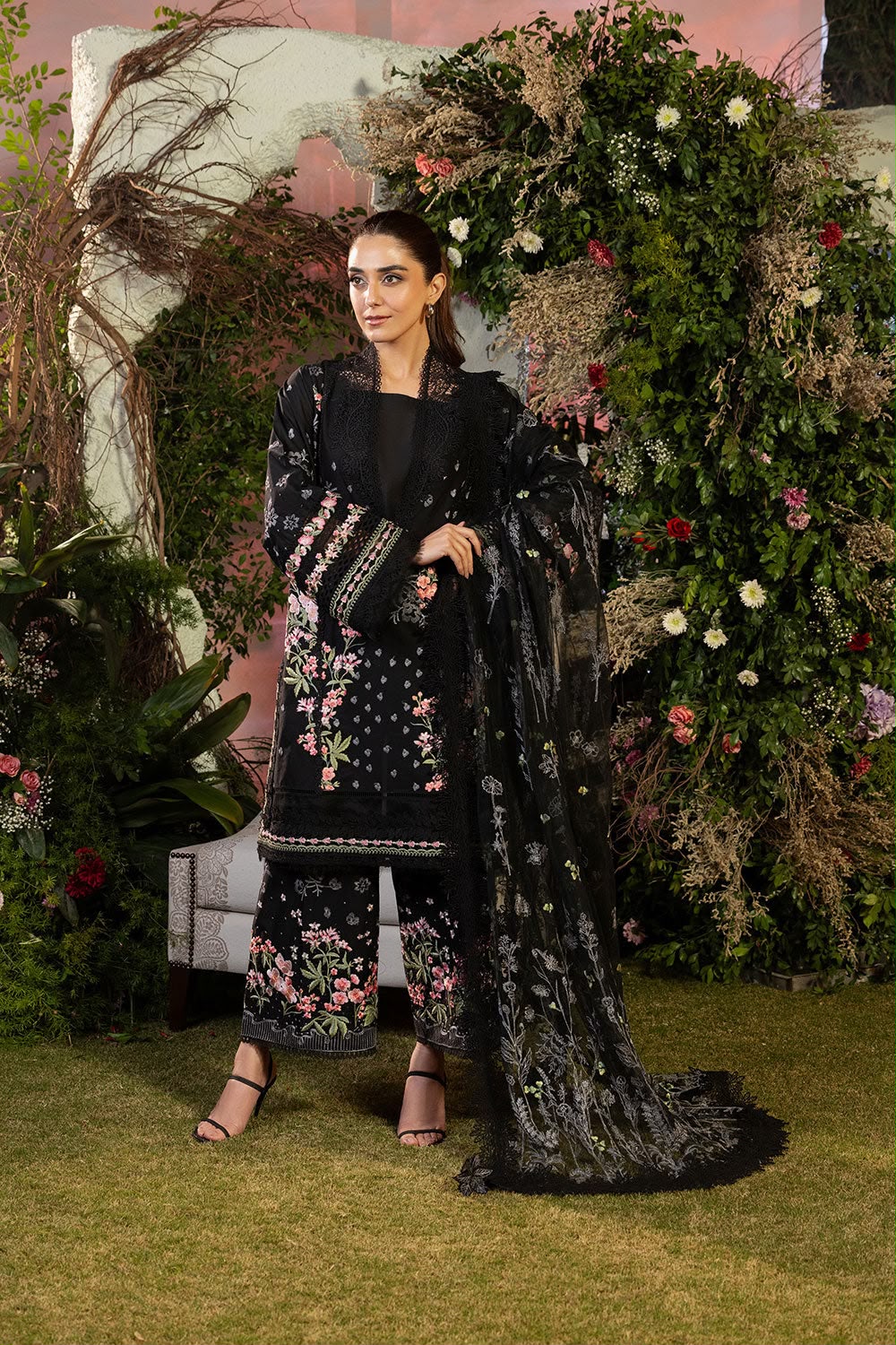 BREEZE LAWN HEAVY EMBROIDERY SUIT